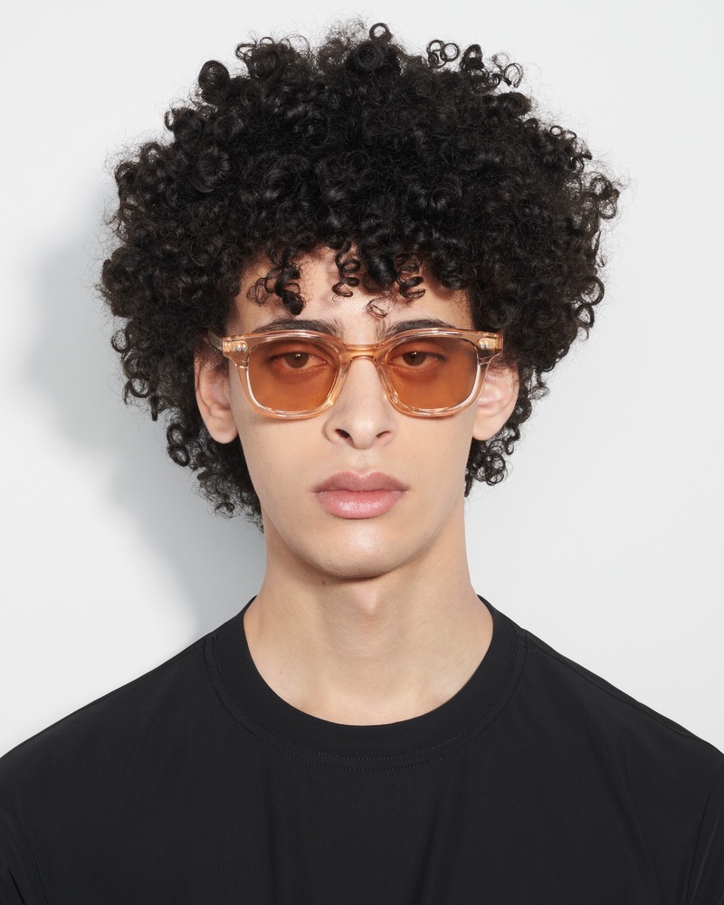 02 Light Orange (2022)
