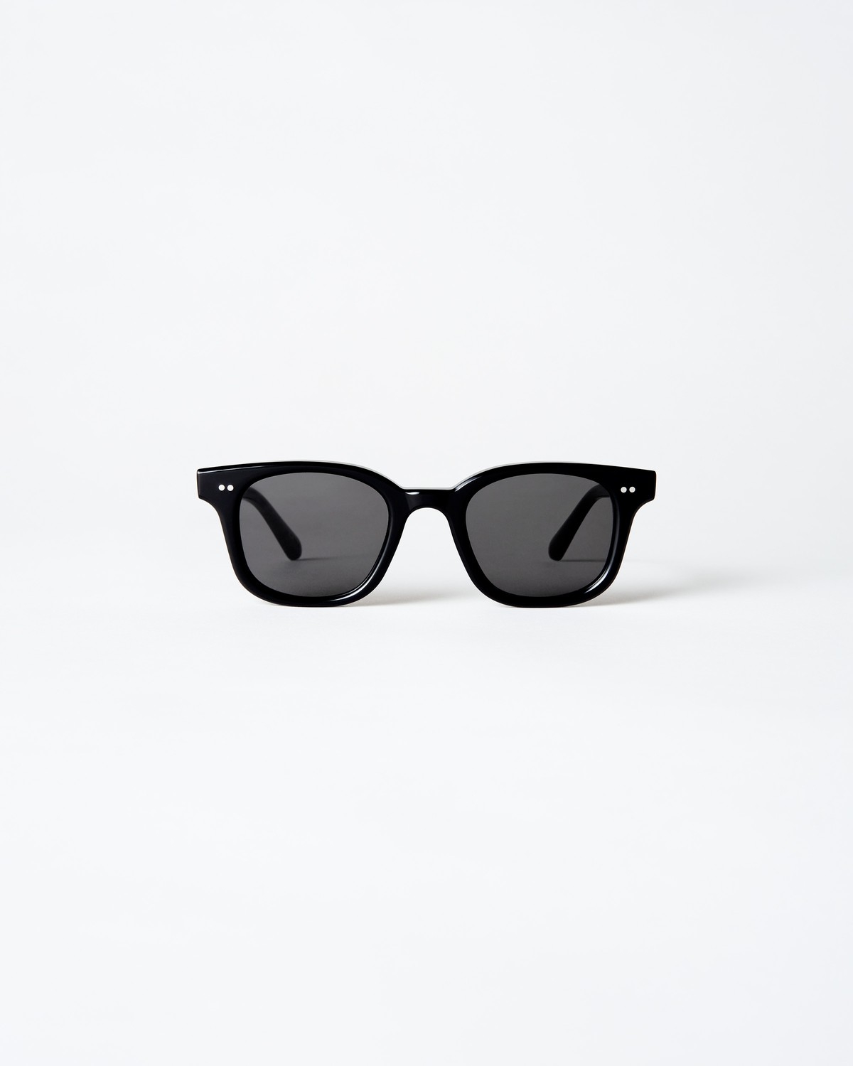 04 Black Sunglasses – CHIMI