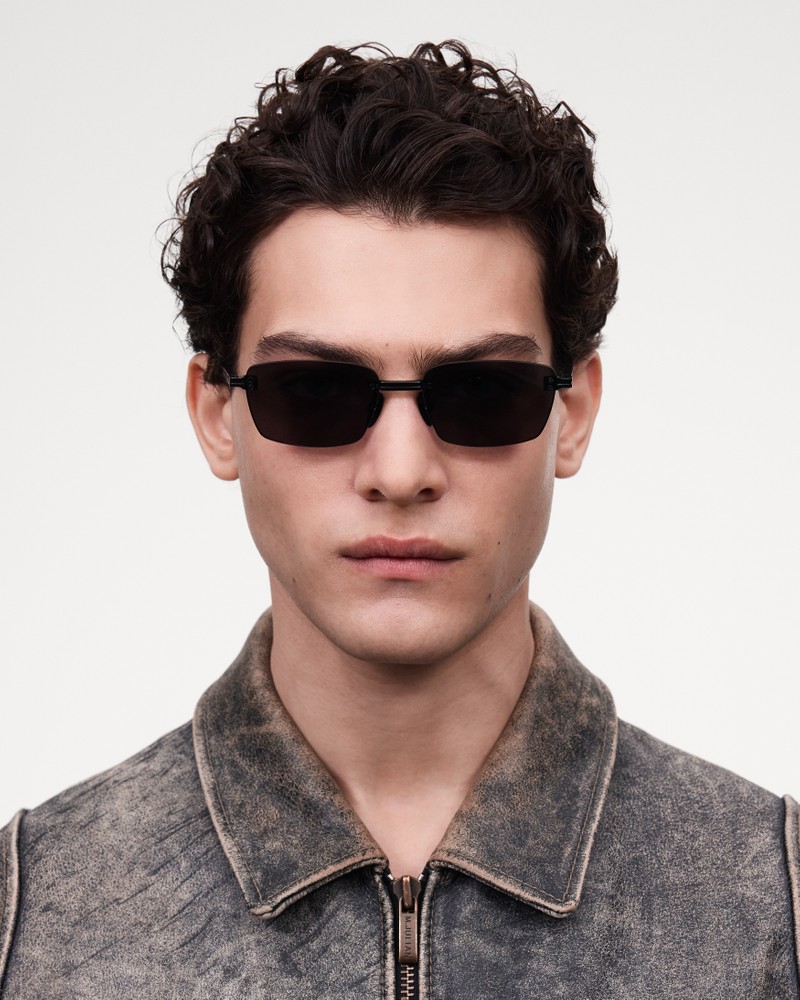 Rimless Cubic
