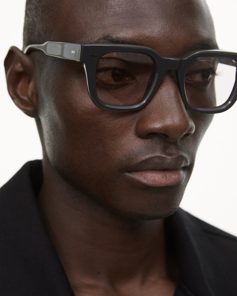 04 Photochromic