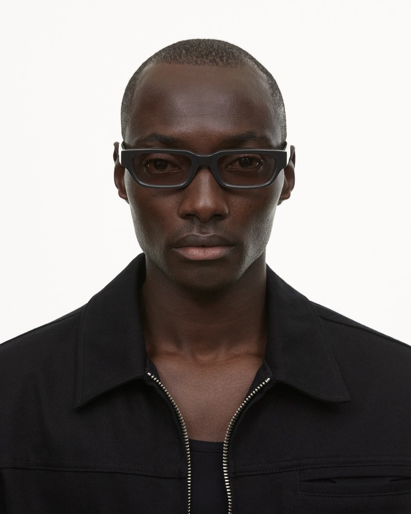 10 Photochromic