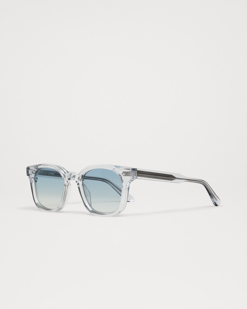 B Blue Block Light Grey