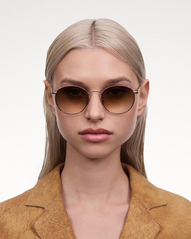 Round Brown